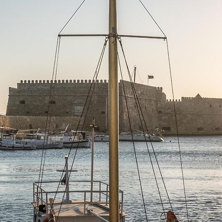 The Venetian Walls Smart Apartments イラクリオン エクステリア 写真